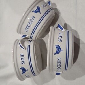 F.T.D.A. 1985/1986 Korean Chicken Soup Bowl Ceramic Blue/White Chicken Country